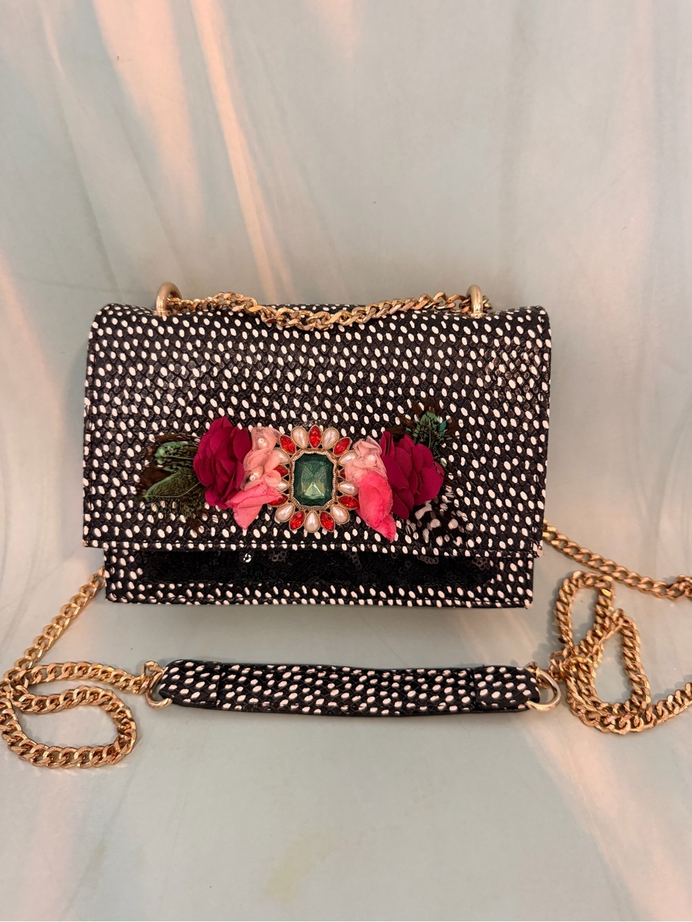 Rare 😍 Betsey Johnson Embellished Black & White Spot Floral Crossbody Bag